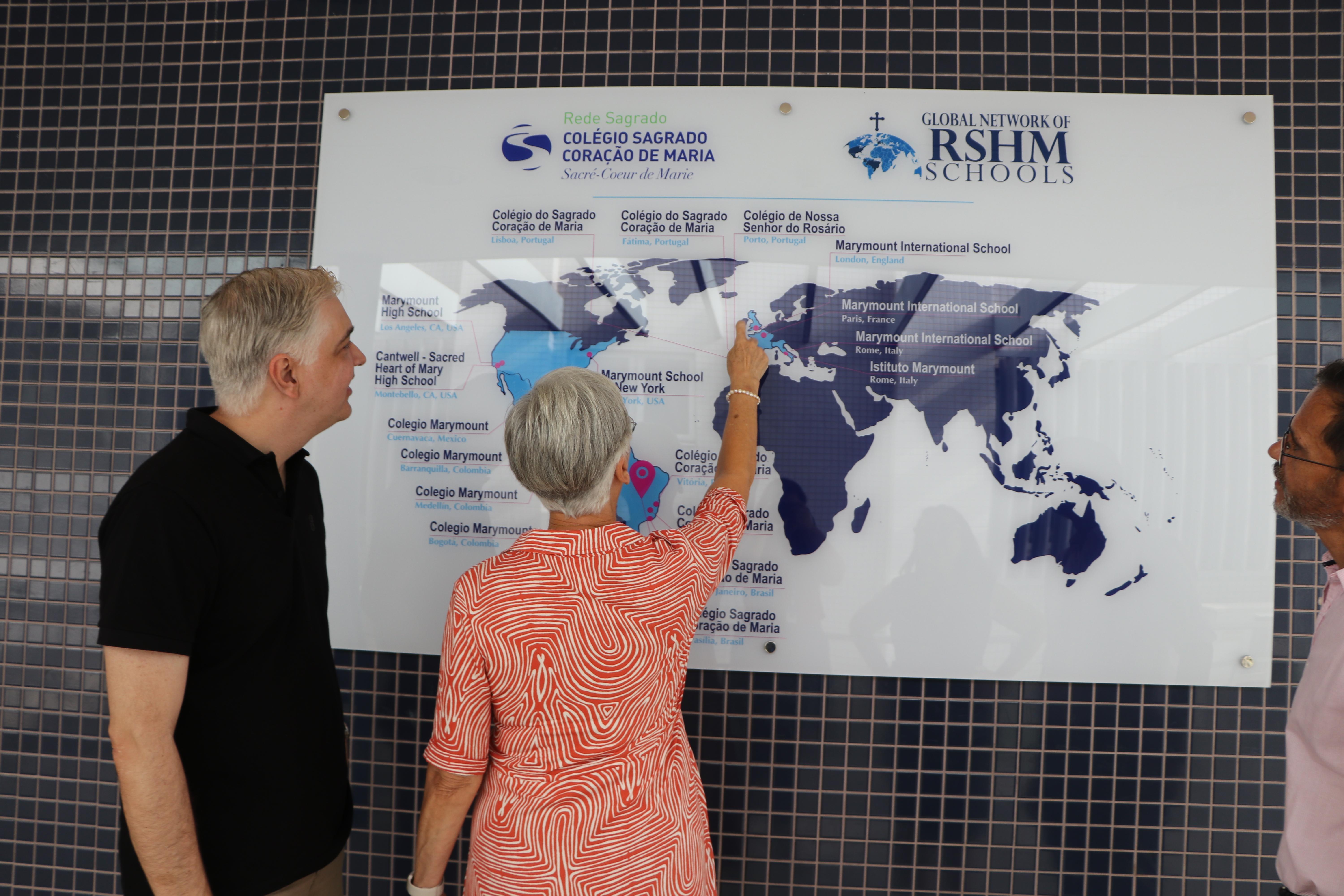 Coordenadora da Rede Global de Escolas RSCM visita Unidade de Brasília